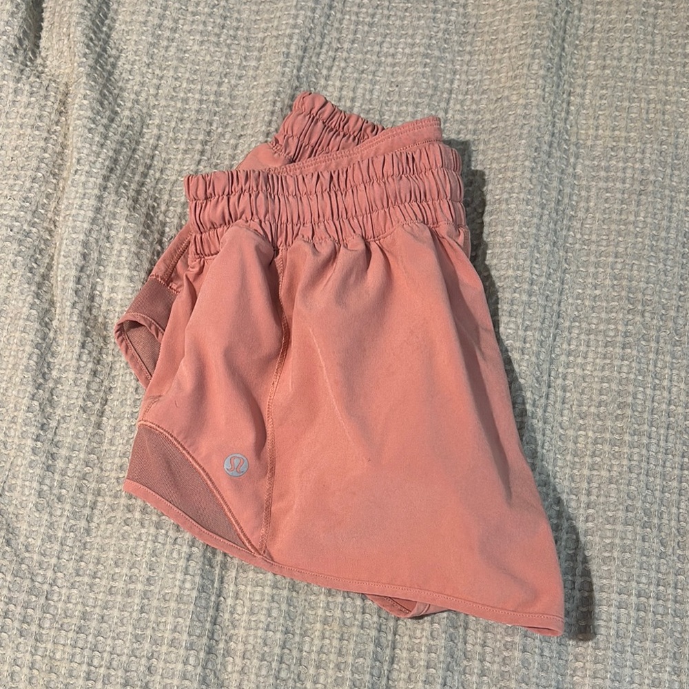 Lululemon Hotty hot shorts